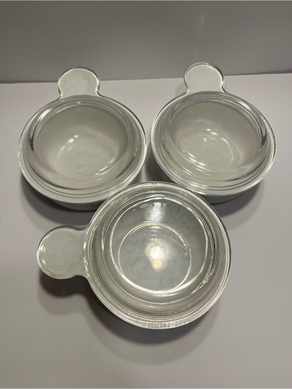 Corning Ware Set of 3 Vintage Grab It Bowls with Lids White P-150-B MCM USA